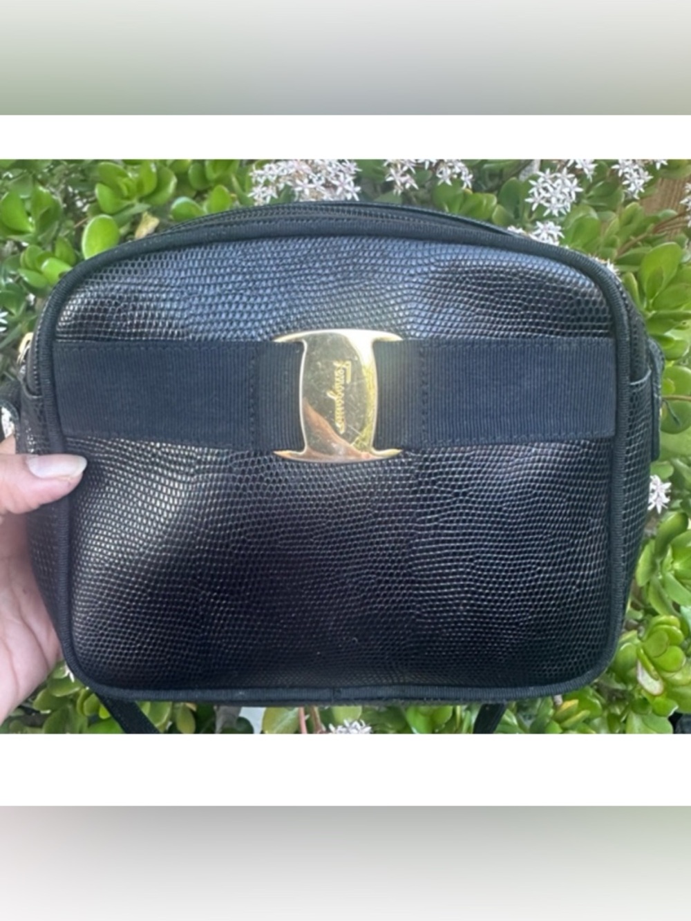 SALVATORE FERRAGAMO Vara crossbody bag made of black embossed lizard leather